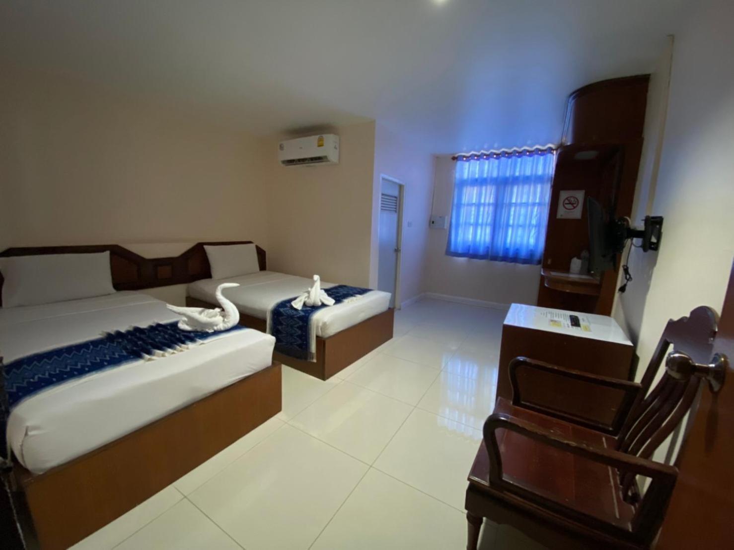 Imperial Sakon Hotel Sakon Nakhon Ngoại thất bức ảnh