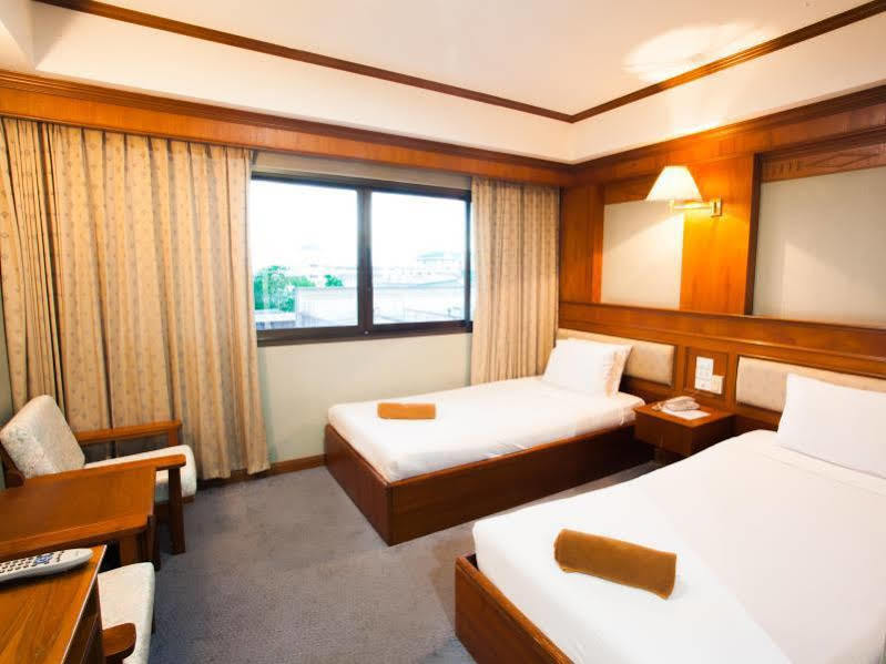 Imperial Sakon Hotel Sakon Nakhon Ngoại thất bức ảnh
